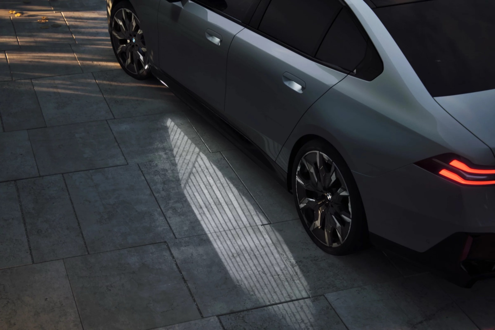 BMW i5 — image 2