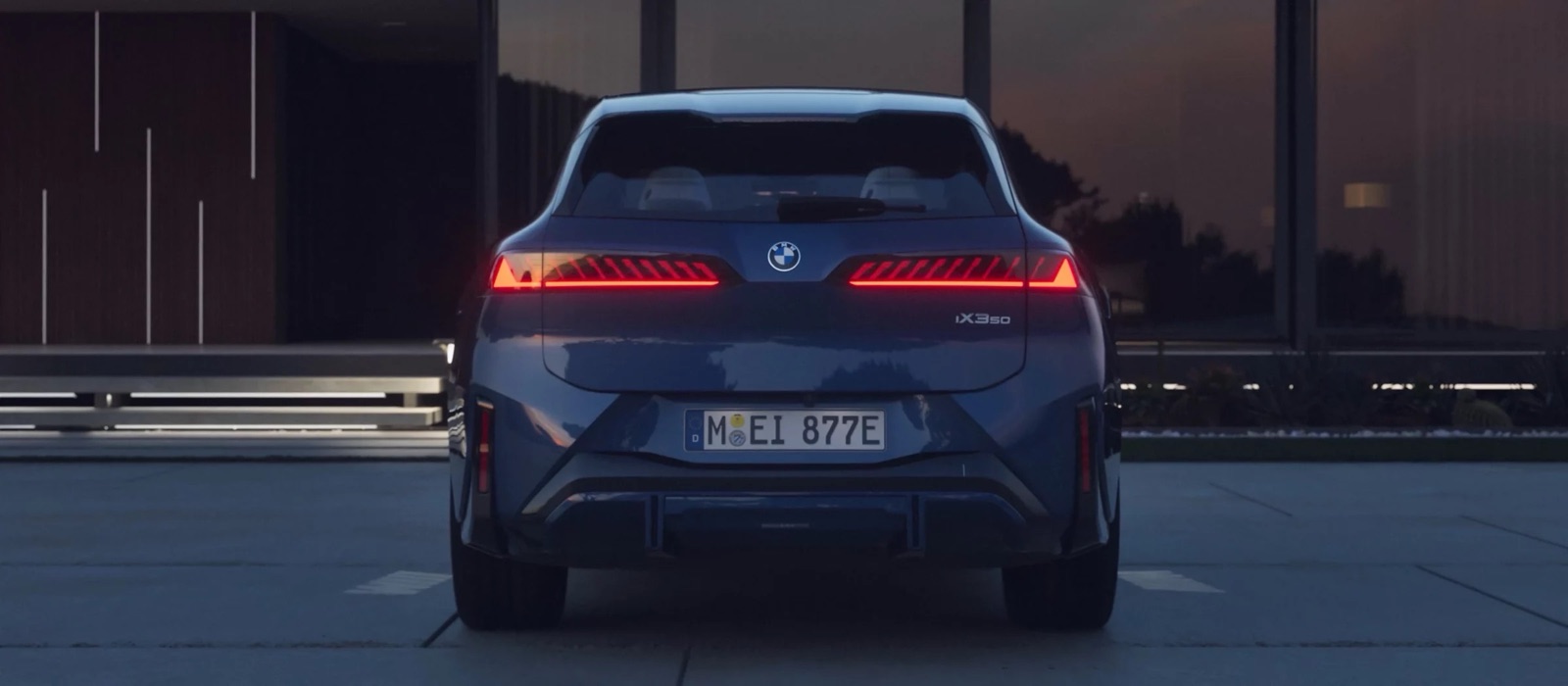 BMW iX3 — image 3