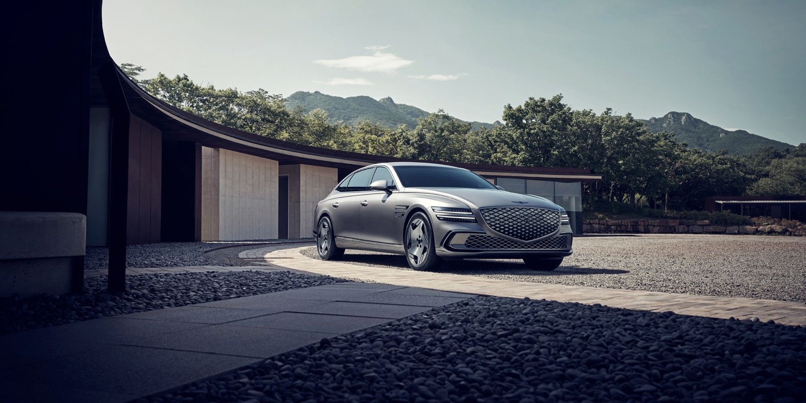 Genesis G80 EV — image 4
