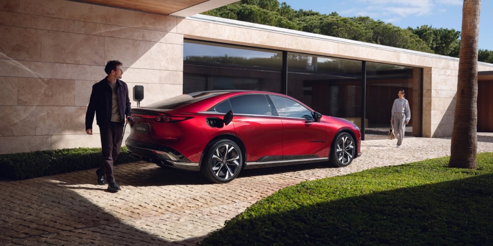 Mazda 6e — image 2