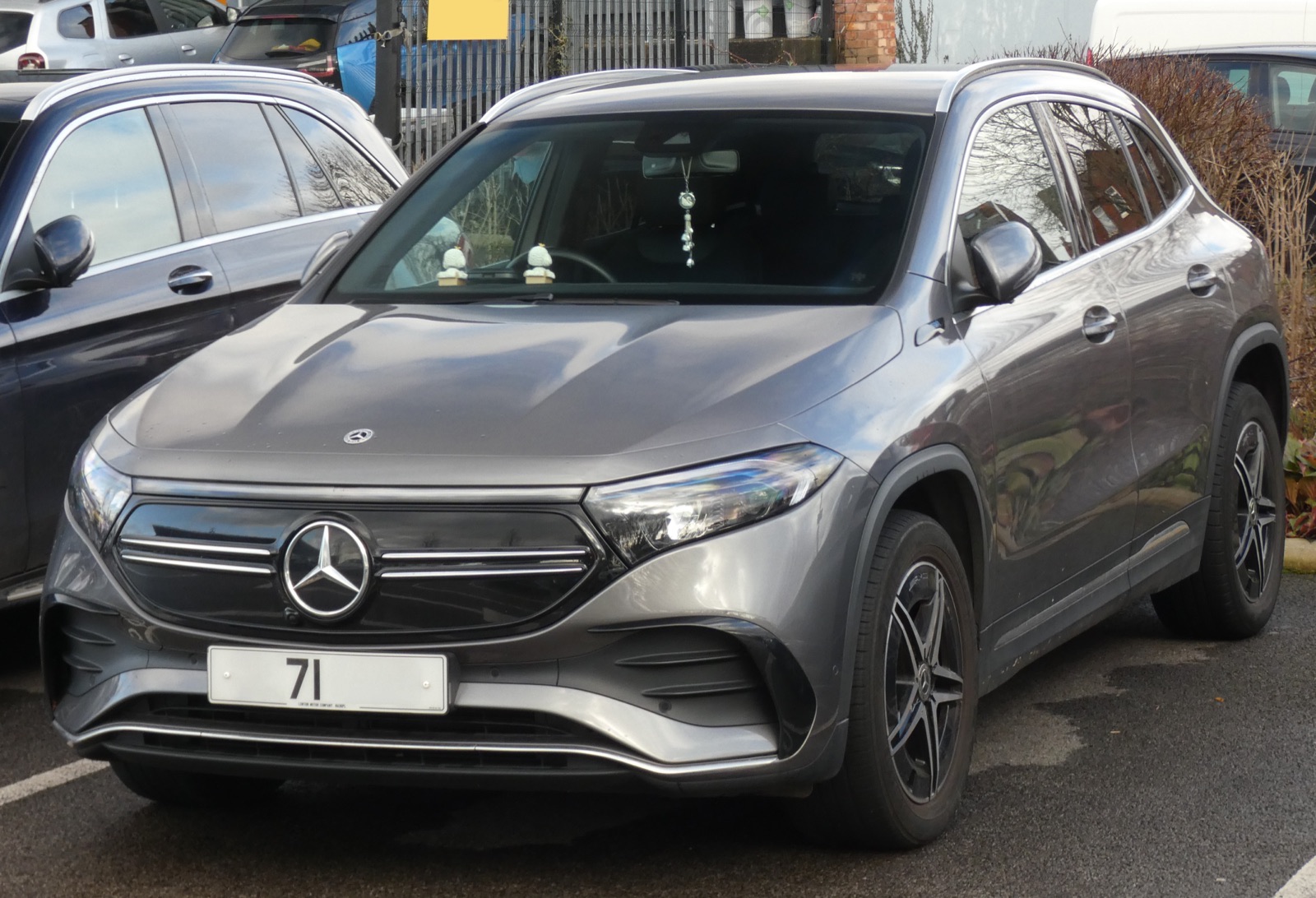 Mercedes EQA