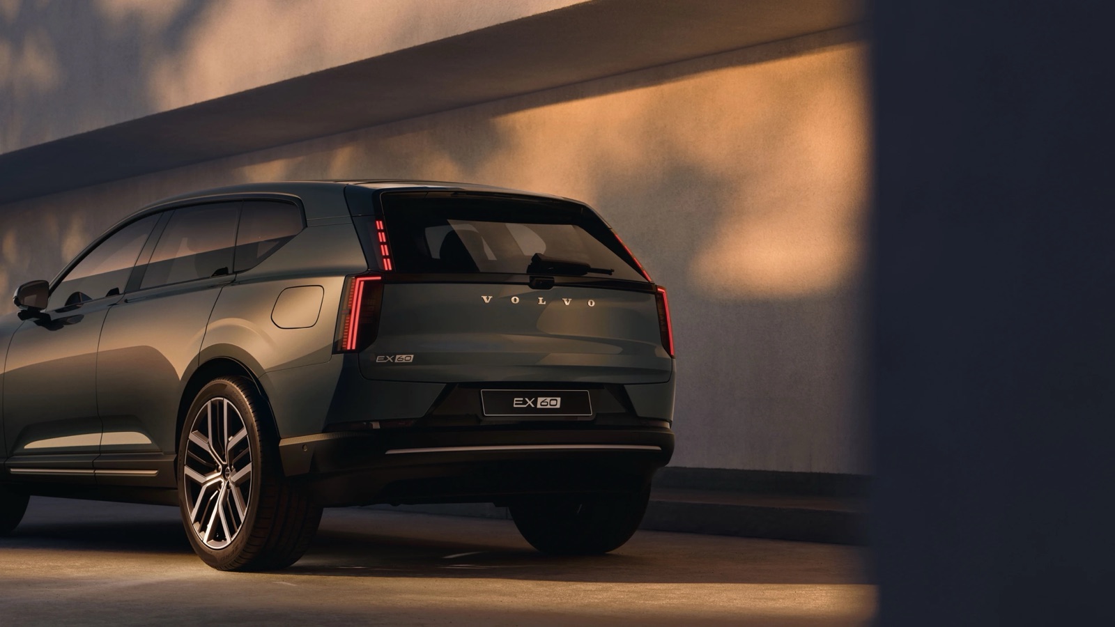 Volvo EX60 — image 5